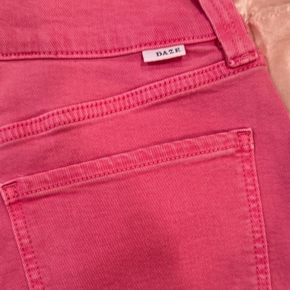 Daze Stylish Pink Jean Shorts for Women - Picture 3 of 4